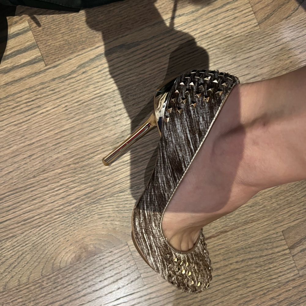Bcbg heels
